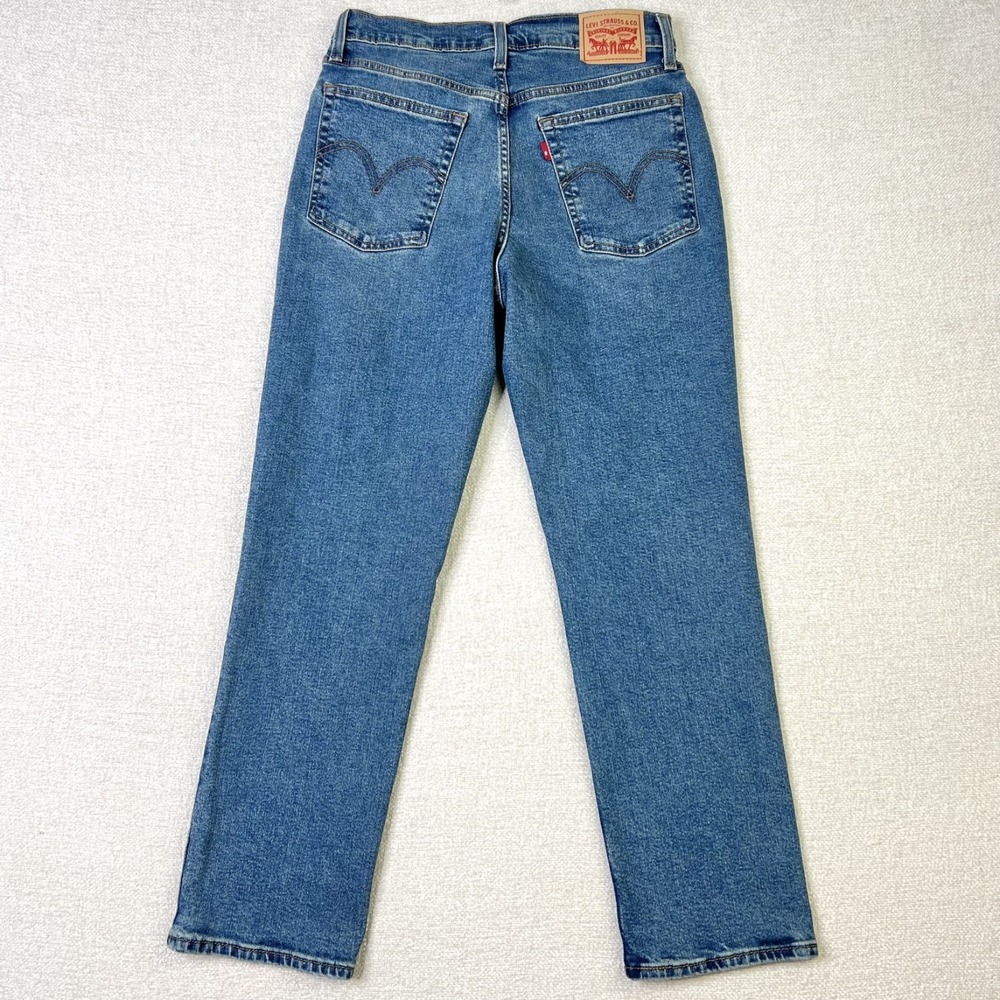 Levis Jeans Womens 29 Blue Med Wash Wedgie Straight High Rise Button Fly Denim - Picture 2 of 11